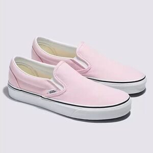 NIB Vans Classic Slip-on Shoe in blushing/white - sold out!